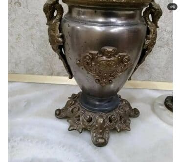 qedimi divar saatlari: Antik kerosin lampası — 6