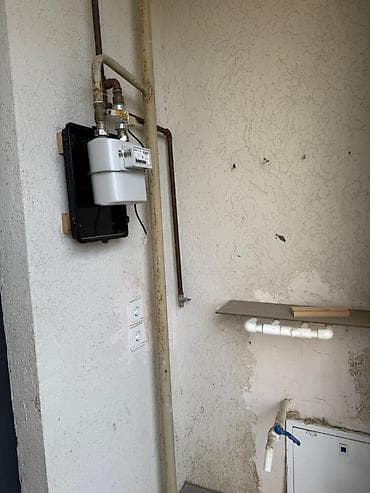 ev almaq bakida: Əhmədli, 2 otaqlı, Yeni tikili, m. Həzi Aslanov, 44 kv. m — 7