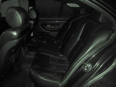 pilus masin: BMW 325: 2 l | 1998 il Sedan — 6