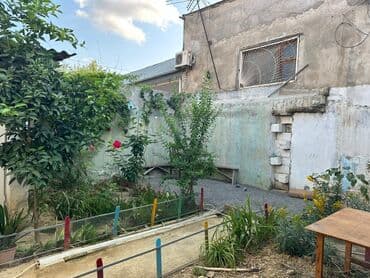 6 cı mikrorayon satılan evlər: 6-ой микрорайон 5 комнат, 170 м², Нет кредита, Средний ремонт — 15