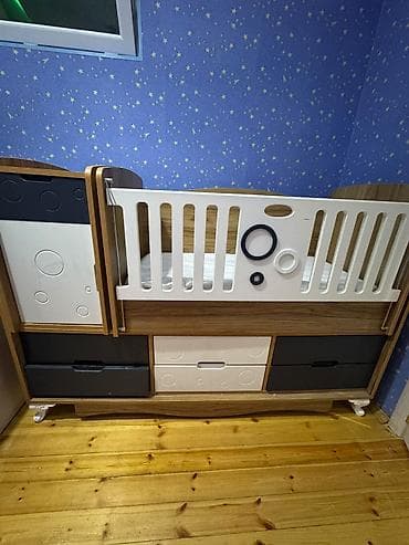ikea mebel: Beşik satilir tecili 130 azn. Yellenendir. Matras var. Deffektsizdir — 3