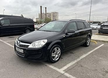 opel astra 2017: Opel Astra H Caravan (universal) – qara rəngdə, 5 qapılı şəhər və ailə — 2