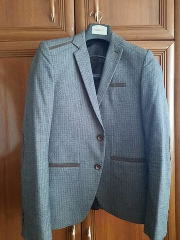 kişi ucun klassik qara kostyum: Kostyumlar — 5