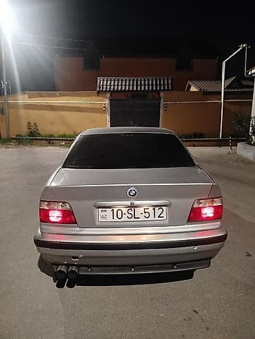 inci aku: BMW 3 series: 2 l | 1992 il Sedan — 5