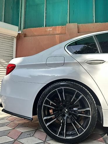 bmw azerbaijan: BMW M5 (F10) – ağ rəngli, M paketli idman sedanı. Xüsusiyyətlər və — 3