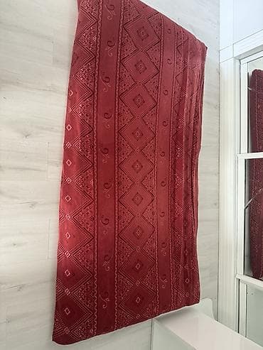 Satılır dekorativ döşək/matras. Məhsul qalın və yumşaq quruluşa — 2