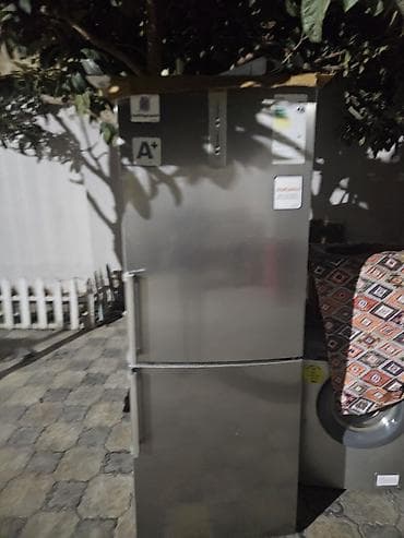 2 qapılı Bosch Soyuducu Satılır, rəng - Gümüşü lalafo.az -da 2 qapılı Bosch Soyuducu Satılır, rəng - Gümüşü