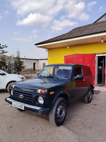lada salon: VAZ (LADA) 4x4 Niva: 1.7 l | 2013 il 350000 km Ofrouder/SUV — 2