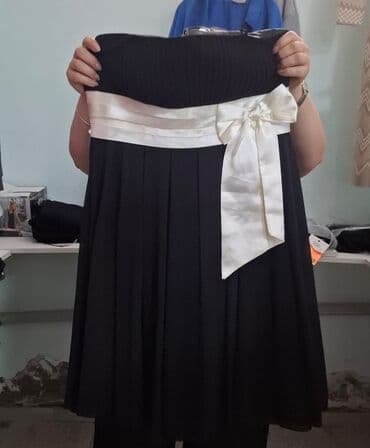 hicabli xanimlar ucun ziyafet geyimleri: Zərif qara strapless don, müxtəlif tədbirlər üçün uyğundur. Üst — 6