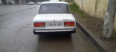 duman farası: VAZ 2107, ağ rəng, sedan kuzov. Texniki xüsusiyyətlər və təchizat: - — 5