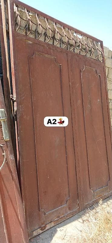 Ev və bağ: AYNUR 2 💃 Darvaza satılır Prblmesiz Olcu 3,40/2,40 sm Qiymət 250 azn — 1