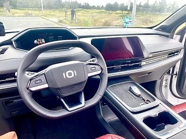 bugatti eb 112 6 mt: Voyah 1.5 l 2025 il 20000 km — 8