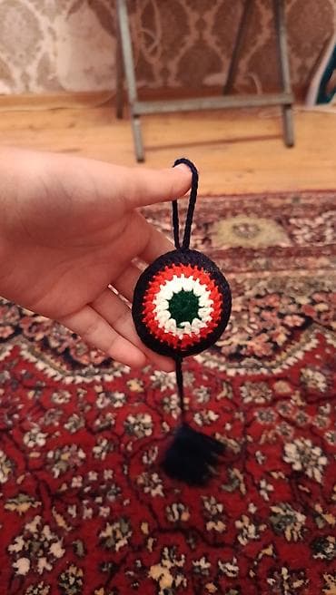 persol eynək: Əl işi amigurumi breloklar seti - Material: yumşaq iplik (pamuk/akril — 3