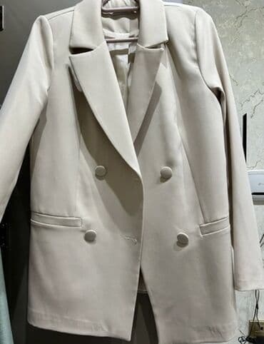 cins pencekler: Bej rəngli qadın pencəyi – klassik dizayn - İkicərgəli düymələmə (4 — 1