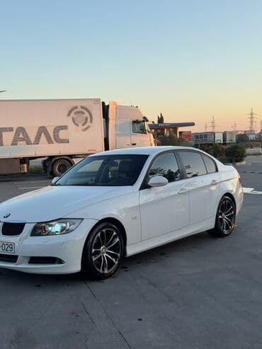 bmw 3 серия 325ix kat: BMW 3 Series sedan (E90), ağ rəng. - Nömrə: 77-XV-029 (AZ) - Kuzov: 4 — 7
