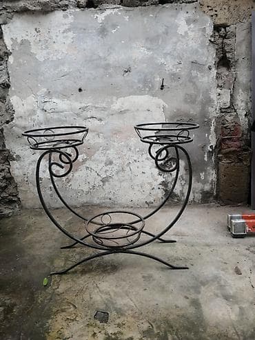 Buket güllər: Metall güldan/çiçək dibçəyi üçün dekorativ qab zövqə və dizayna uyğun — 2