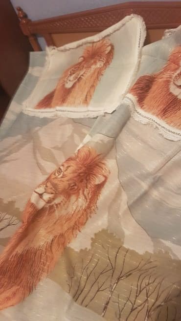 divan pokrival: ● Yataq örtüyü ● 250 x 210 ölçüdə zərif zərli sapla işlənmiş — 3