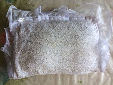 uşaqlar üçün keçə şap şapları: Körpə bələyi-3-lü. Bələk, yorğança və balıncdan ibarətdir. Yorğançası — 5