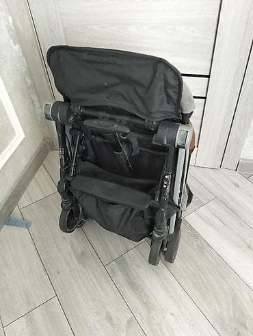 Столы для кормления: Классическая прогулочная коляска — 5