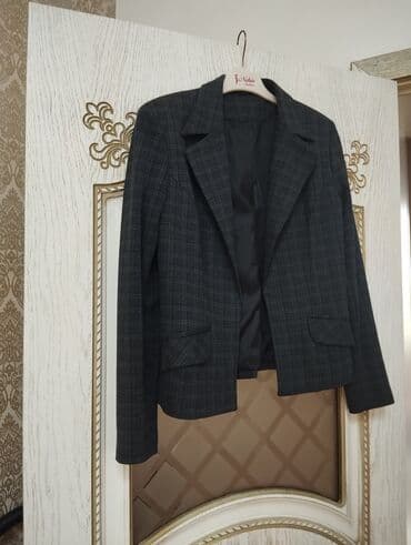 Pencək 38 M razmer 2 dəfə geyinilib lalafo.az -da Pencək 38 M razmer 2 dəfə geyinilib