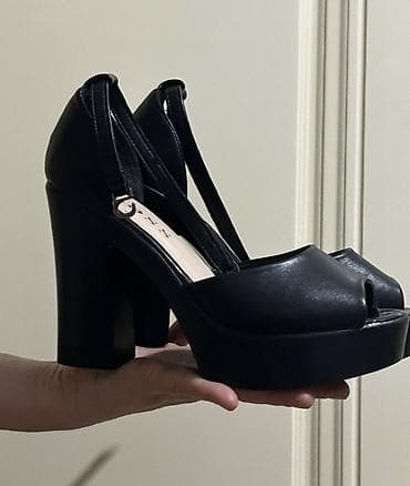 debli koftalar instagram: Ölçü: 38, rəng - Qara, Yeni — 2