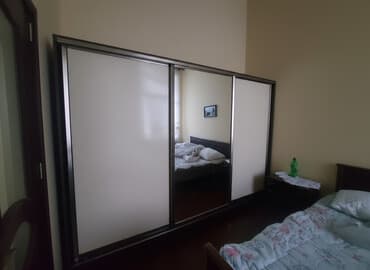 ikinci əl şifanerlər: Kupe, 3 qapılı Düz dolab, Qarderob, paltar dolabı — 1