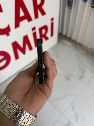 iphone чехол чёрный: IPhone 15, 128 ГБ, Black Titanium — 5