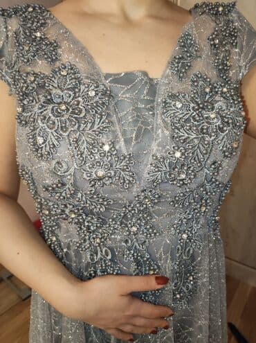 Kurtkalar: Ziyafət donu L bədən Simli, alt tonu buz mavisi olan gümüşü rəngli — 3