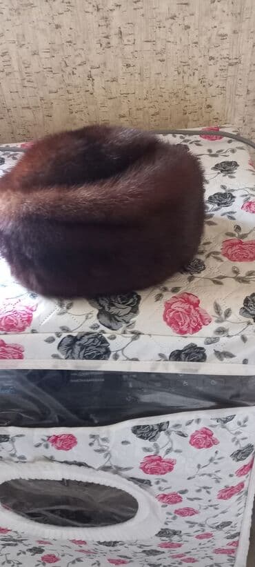 xəz qadın koftaları: Məmulat: təbii xəz qadın papağı - Model: klassik dairəvi — 2