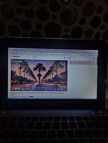 Monitorlar: Samsung netbuk satılır. İşlək vəziyyətdədir. Şəkillərdə gördüyünüz — 2