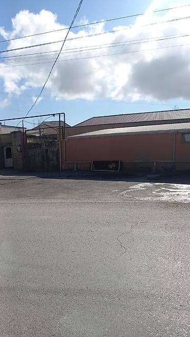 razin heyet evi: Zabrat1 qəsəbəsində 21 saylı poliklinikanın qabağında isdehsalat və — 2