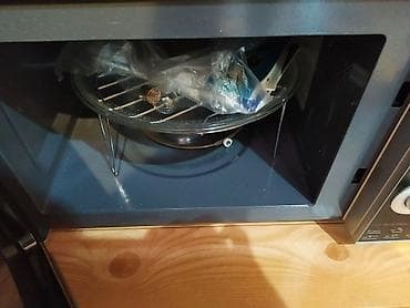 VITEK VT-1698 mikrodalğalı soba. Təzədir. - Gücü: mikrodalğa 900 W-a — 2