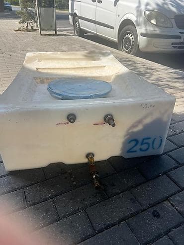 sef qapları: Bak, Plastik, 250 l l, İşlənmiş, Ünvandan götürmə — 1