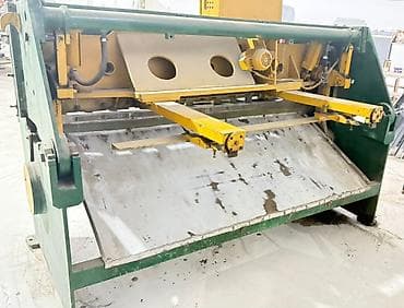 Metalkəsən qayçı
4 mm-ə qədər metal listləri kəsmə gücünə malikdir — 3