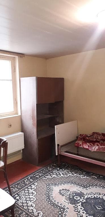 Kirayə otaqlar: Kirayə üçün sadə, funksional otaq. - Plan: 1 otaq, hündür tavanlı — 1