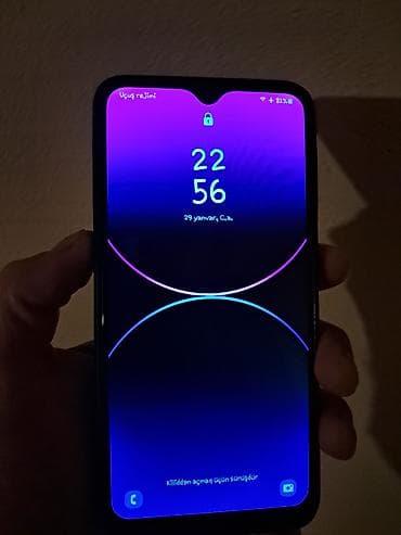 Smartfon - Ekran: Damcı formalı çıxıntılı, tam ekran ön panel. Parlaq lalafo.az -da Smartfon - Ekran: Damcı formalı çıxıntılı, tam ekran ön panel. Parlaq