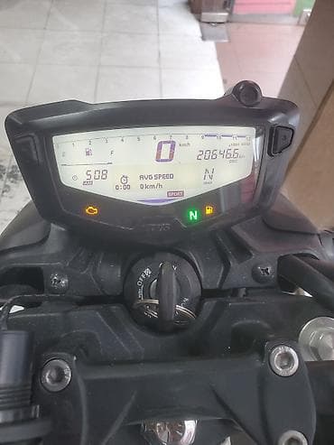 aqua disk: TVS Apache RTR 160 4V – şəhər və şose üçün çevik və dinamik naked — 1