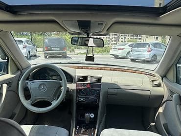 mercedes e class: C 180 avtomat karopka kondisioner lyuk peç işlekdir. 1999 cu il. Udar — 5