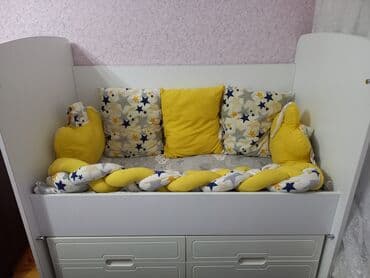 кровать трансформер: Для девочки и мальчика, Четырехугольная, Колыбель, С бортиками, С матрасом, С механизмом качания — 3