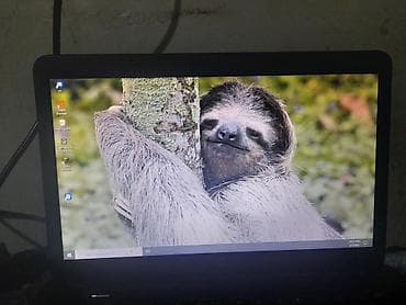 HP noutbuk - Brend: HP - Ekran: təxminən 15.6" (parlaq panel)