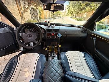 p4 disk: Mercedes-Benz C-Class: 1.8 l | 1997 il Sedan — 10