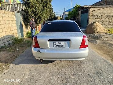 daewoo centra: Daewoo Nubira sedan - Kuzov: 4 qapılı sedan, gümüşü rəng - Mühərrik — 2