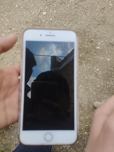 iphone dubai: IPhone 8 Plus, Rose Gold, Qırıq — 1