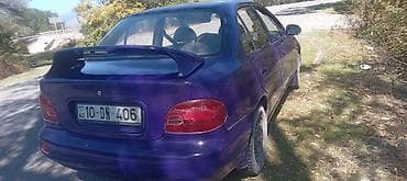 Hyundai Accent: 1.5 l | 1996 il Sedan