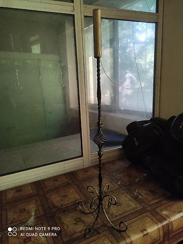 Свечи: Məhsul: Dekorativ şamdan və stendlər dəsti Təsvir: - Gümüşü rəngdə — 3