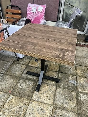 Açılmayan, Taxta, Kvadrat masa