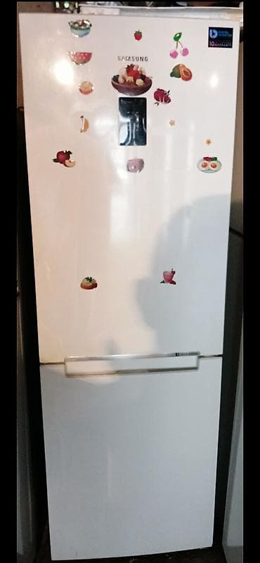 ssd satilir: Beko iki qapılı soyuducu - Marka/model: Beko, üst kamera dondurucu — 2