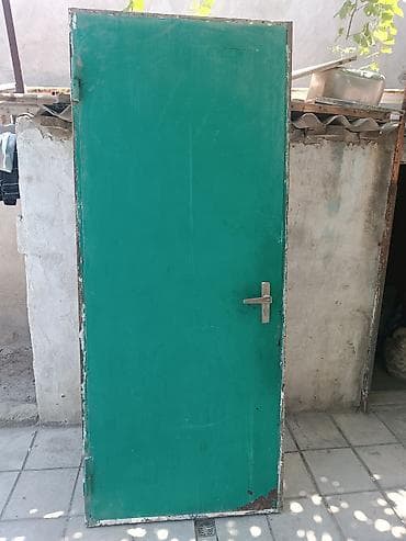 dəmir asılqan: Metall qapı – yaşıl rəngli, təktaxtalı - Material: möhkəm metal lövhə — 1