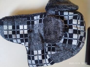 sapka: Теплая привозная шапка. Унисекс. В идеальном состоянии,одевали 2 — 1