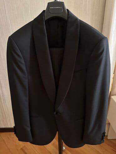 kişi ucun klassik qara kostyum: Romano Botta Executive Series markalı, tünd rəngli, yaxası atlasdan — 2